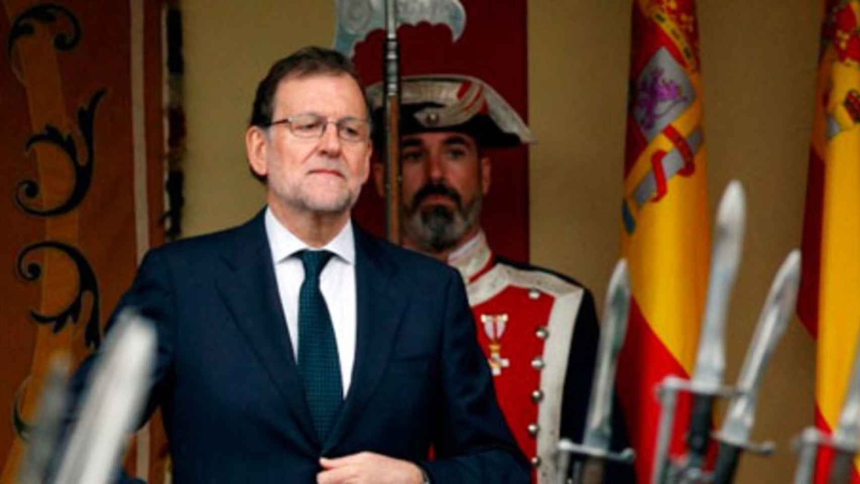 Rajoy relevará a De Guindos la semana que viene y no hará más cambios