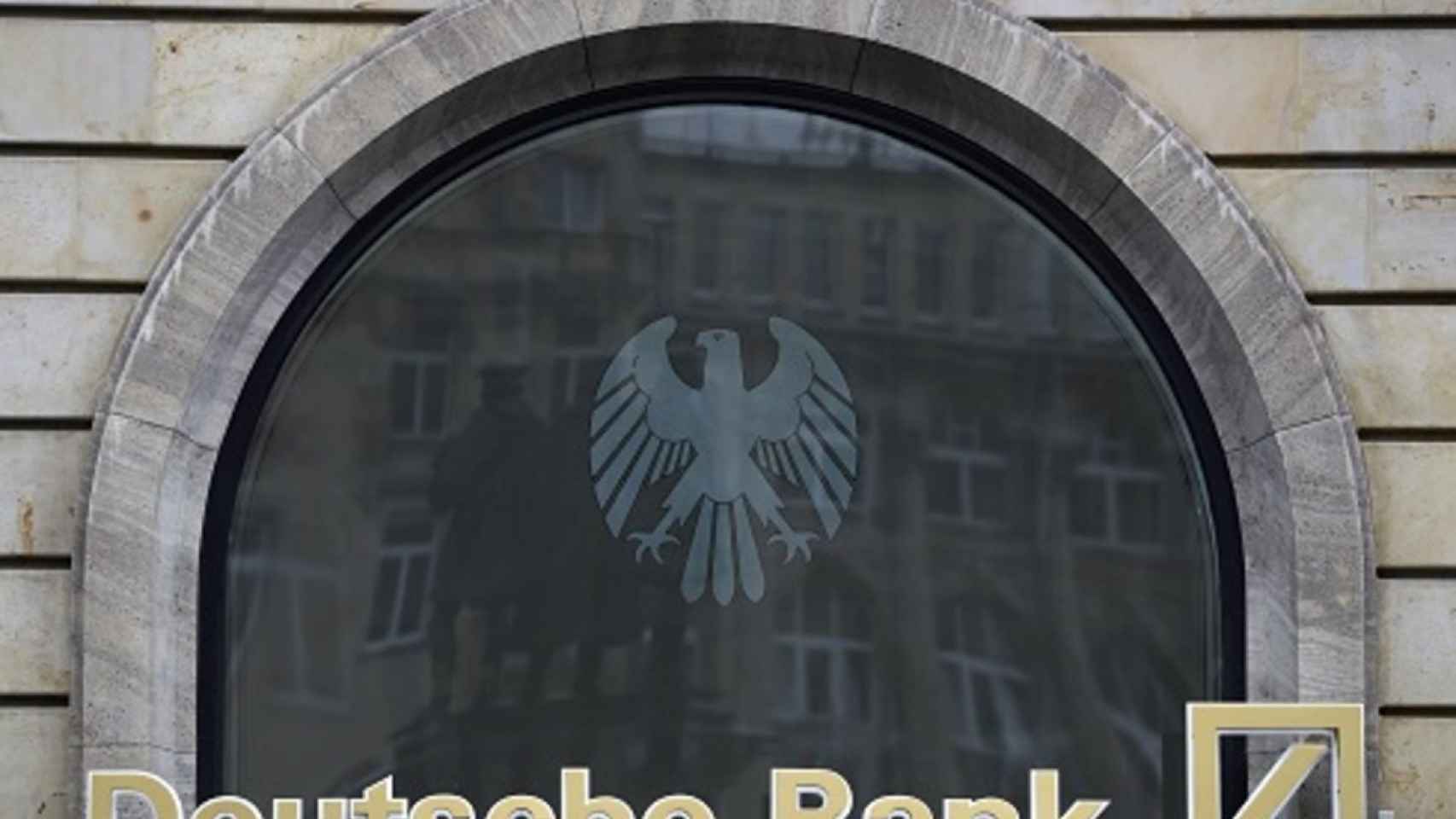 Deutsche Bank lanza cuenta joven sin comisiones, con tarjeta y pulsera de pago