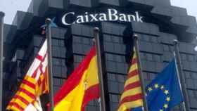 CaixaBank captó 487 millones en depósitos en octubre, mientras el conjunto de la banca sufrió la fuga de 7