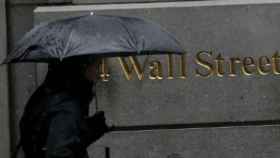 Wall Street cierra a la baja arrastrado por las tecnológicas y a la espera de Jackson Hole