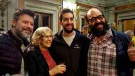 Manuela Carmena, alcaldesa de Madrid junto a los humoristas Quequé, David Broncano e Ignatius Farray.