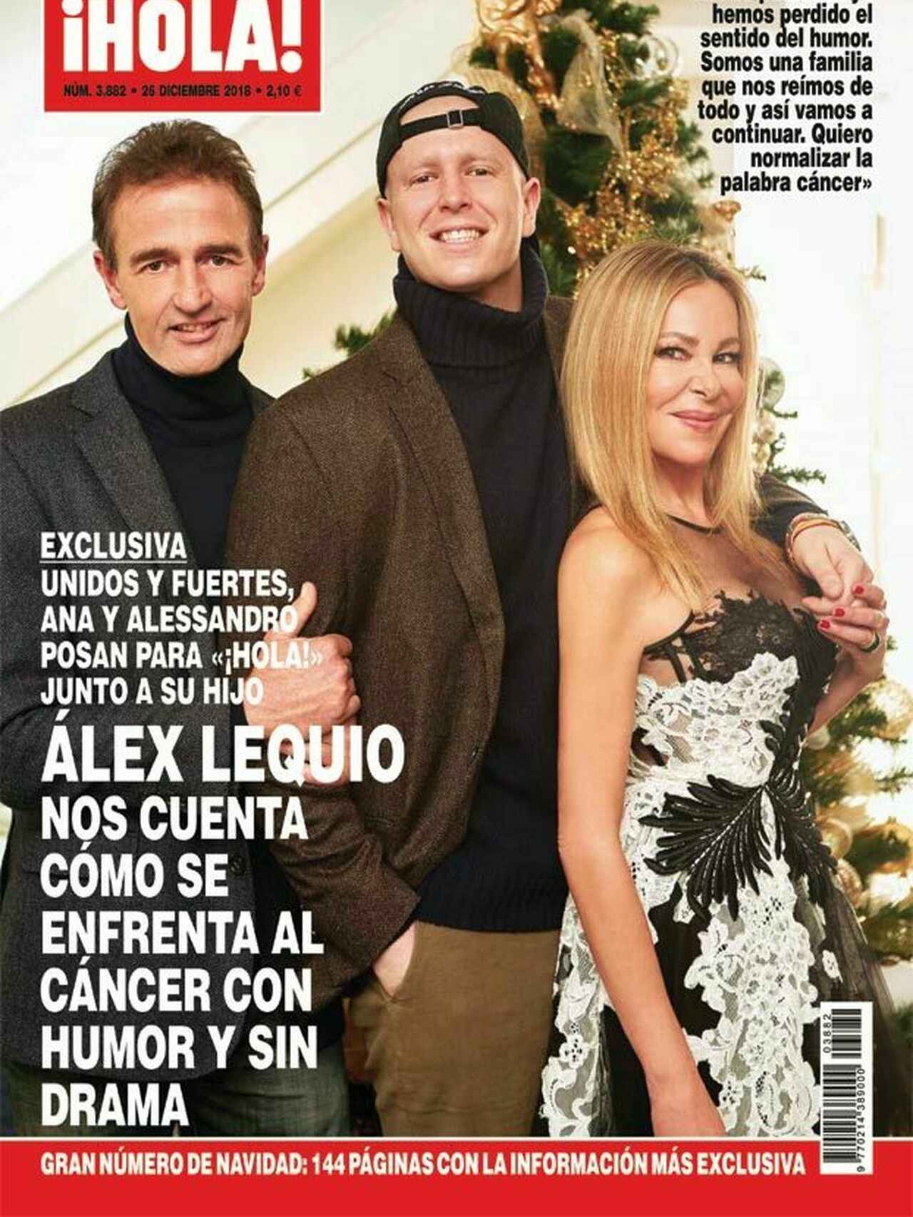 Álex Lequio junto a sus padres en la revista ¡HOLA!