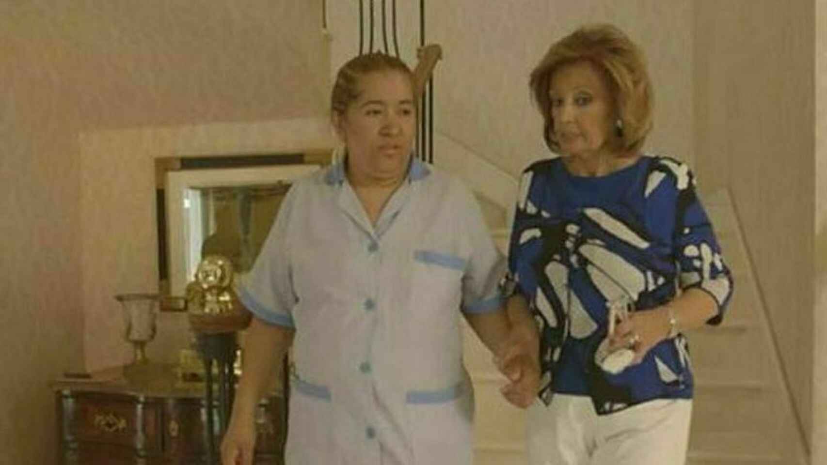 María Teresa junto a María Silva en uno de los episodios de 'Las Campos'.