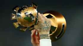 Ramos levanta la copa del Mundial de Clubes