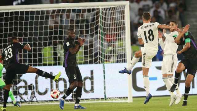 Marcos Llorente dispara a puerta para marcar su primer gol