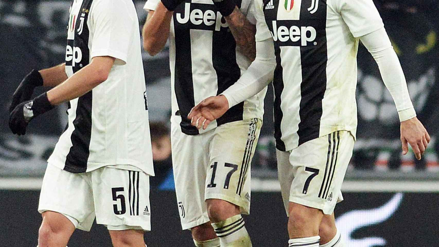Pjanic, Mandzukic y Cristiano durante el partido ante la Roma