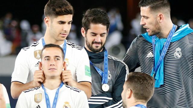 Isco, cabizbajo durante la celebración del Mundial de Clubes