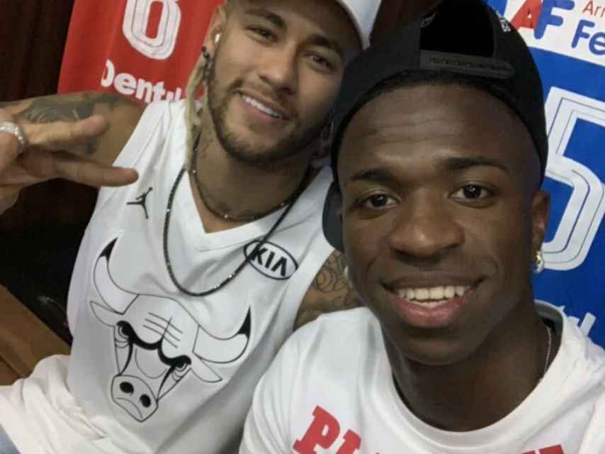 Vinicius y Neymar se divierten juntos. Foto: Twitter (@vini11Oficial)