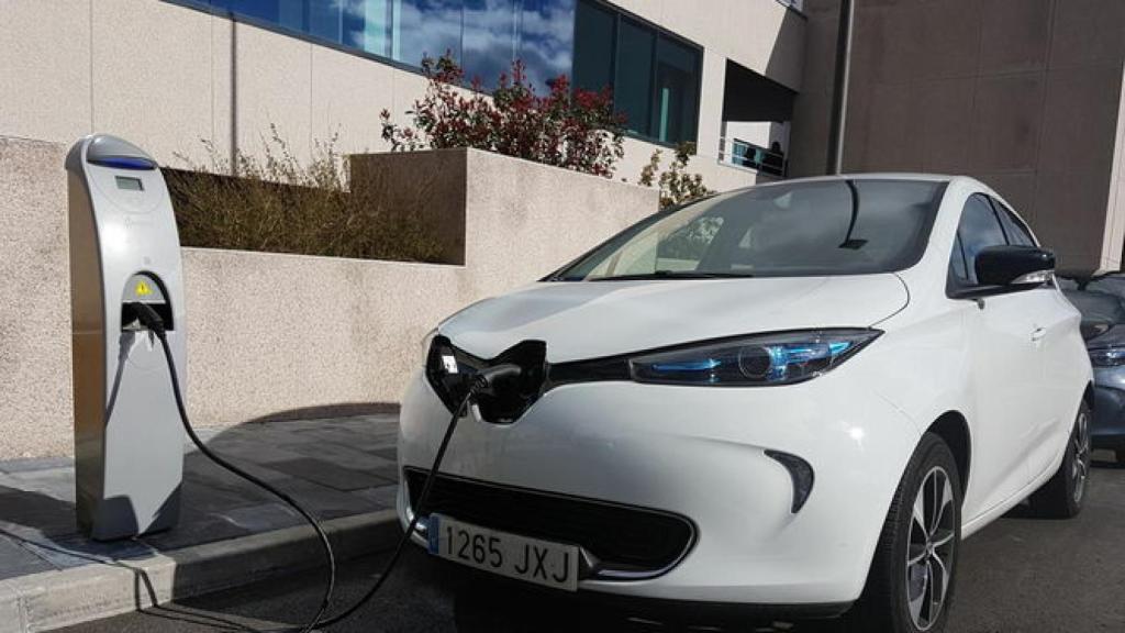 El coche eléctrico: los 10 datos que debes saber antes de ...