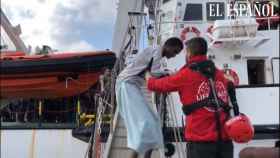 Open Arms llega a puerto de Bahía de Algeciras con más de 300 inmigrantes