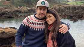 Fernando Alonso junto a su pareja Linda Moselli. Foto: Instagram. (@fernandoalo_oficial)