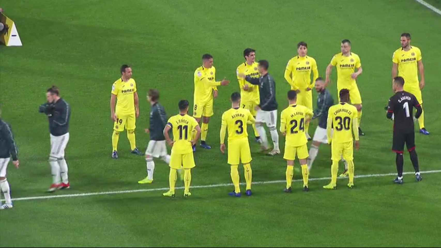 El Villarreal hace pasillo al Real Madrid por el Mundial de Clubes