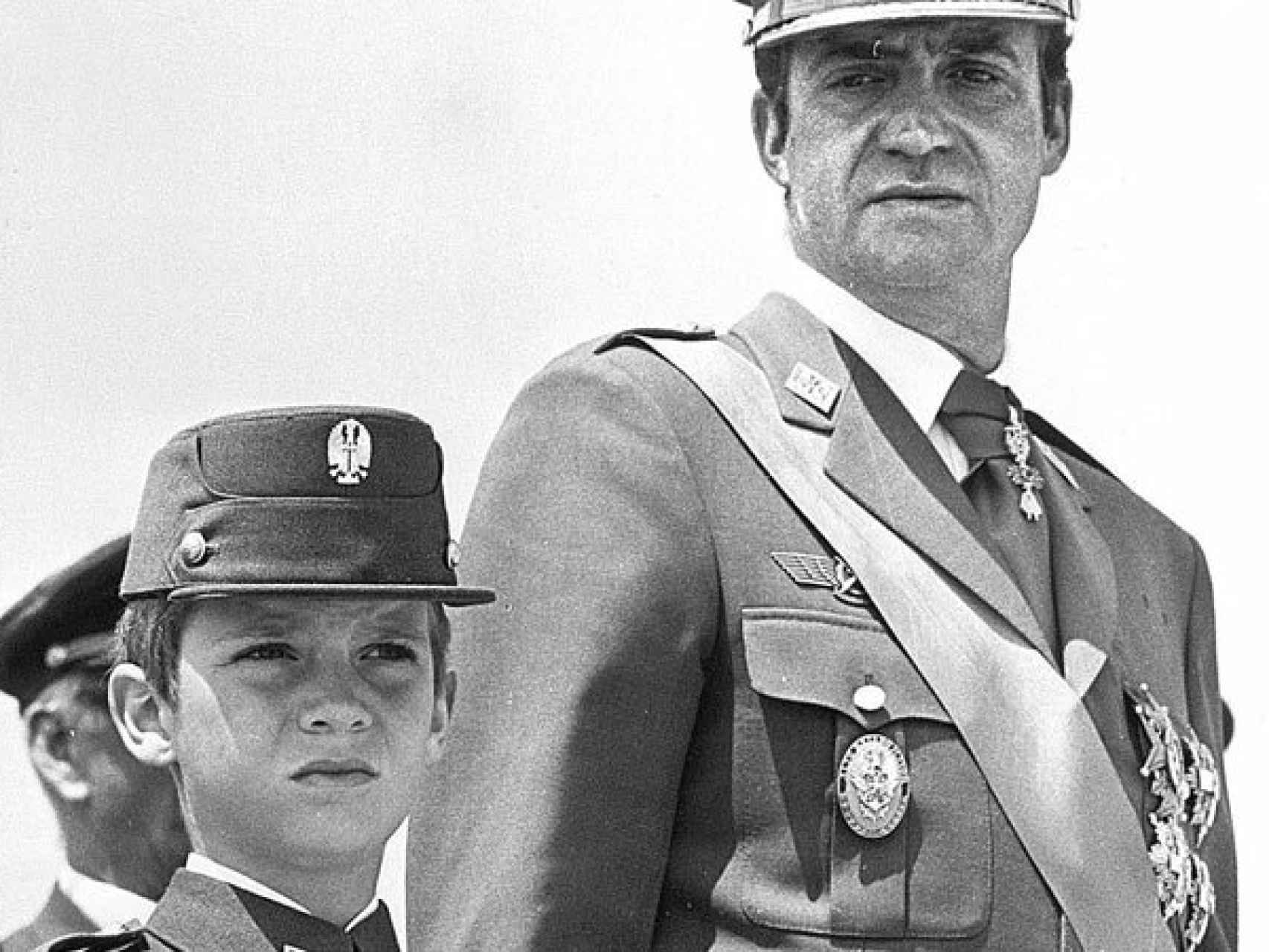El príncipe de Asturias firma su filiación básica al Ejército