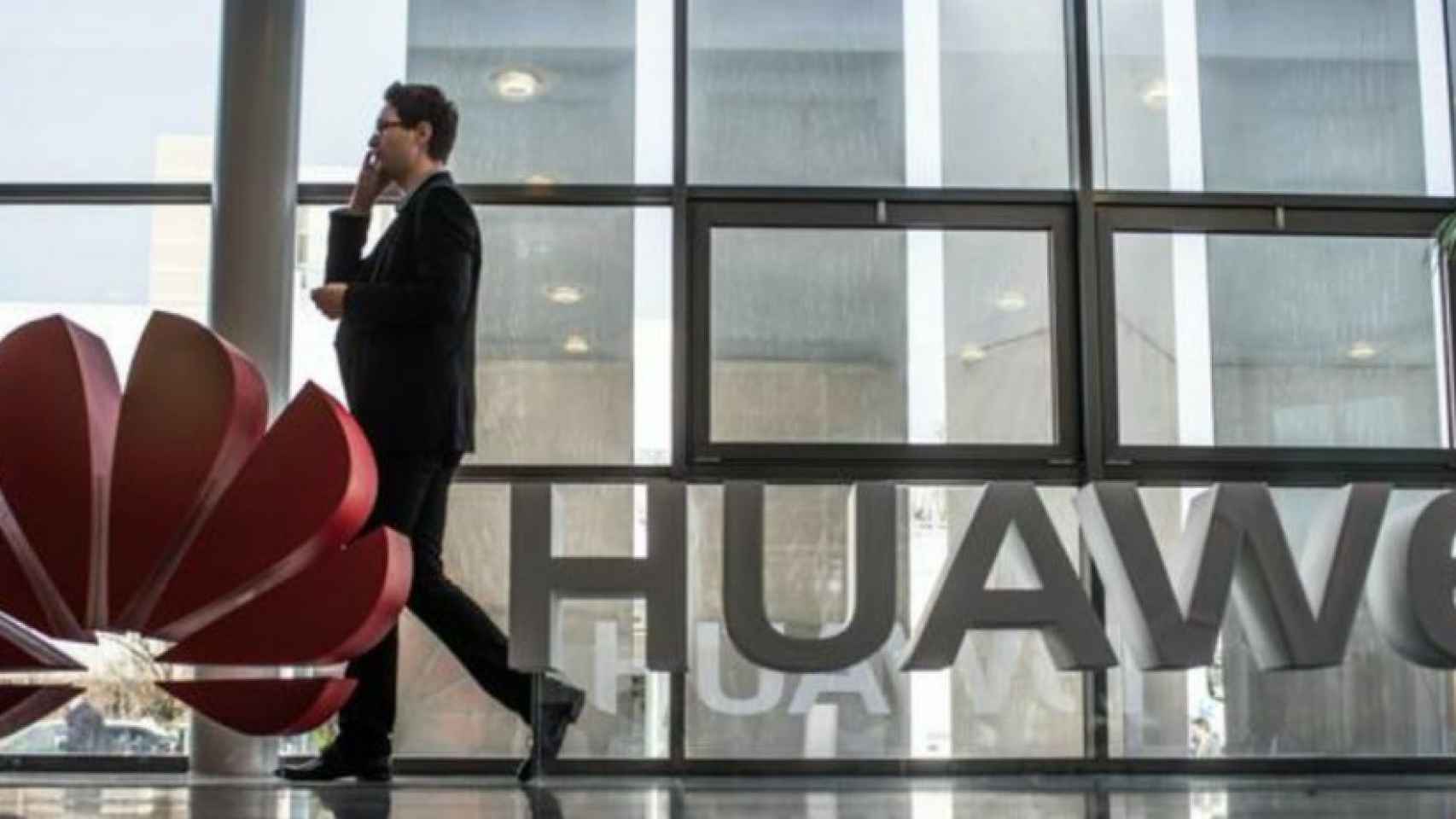 El logotipo de Huawei en una imagen de archivo.