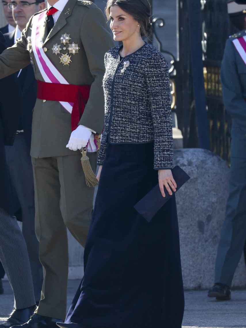 'Look' completo de la reina Letizia en la Pascua Militar.