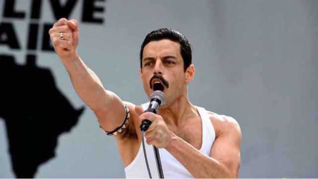 Rami Malek como Freddie Mercury.