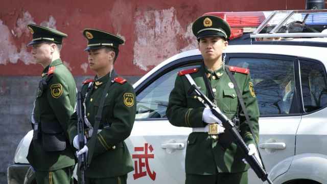 Una veintena de niños heridos en un ataque a una escuela de primaria en Pekín