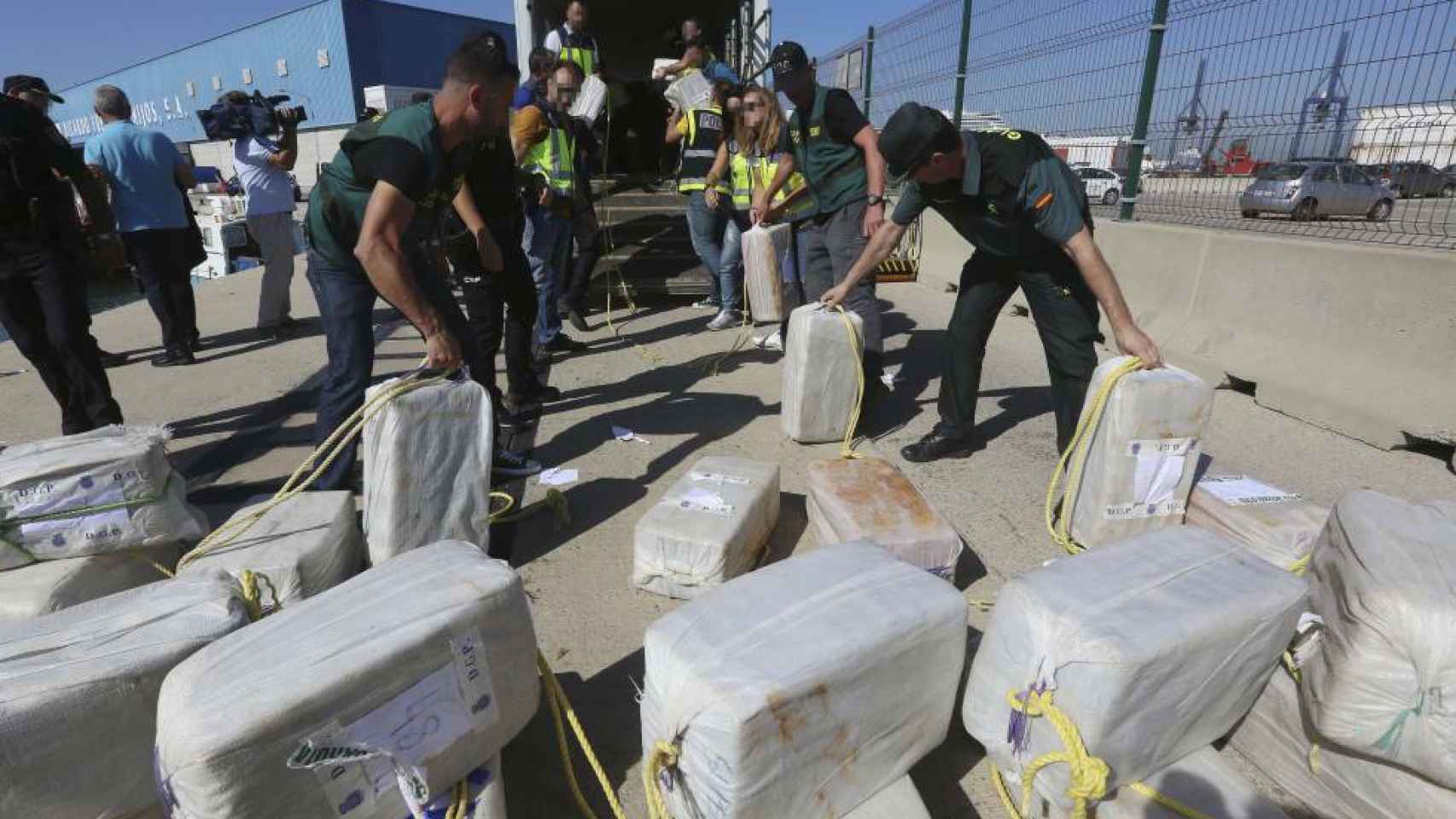 El alijo de 3.800 kilos de cocaína interceptado por los GEO en octubre de 2017.