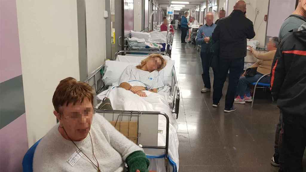 Pasillos de urgencias en un hospital público de Madrid durante esta semana.