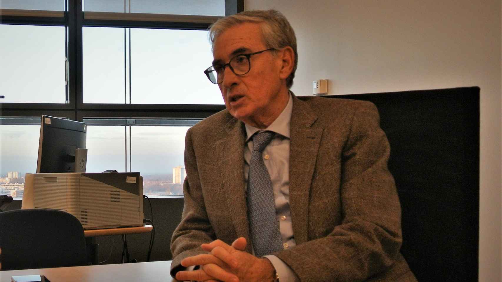 Ramón Jáuregui, en el despacho de la Eurocámara en Estrasburgo.