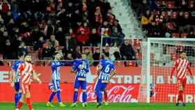 Los jugadores del Alavés celebran el gol ante el Girona