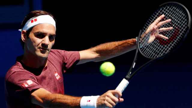 Federer, durante un entrenamiento en el Abierto de Australia.