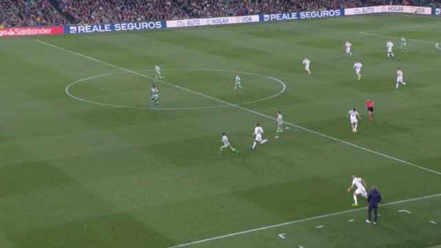 Posición legal de Karim Benzema en el gol del Real Madrid