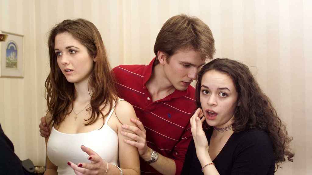 Las relaciones en la adolescencia implican multitud de factores.