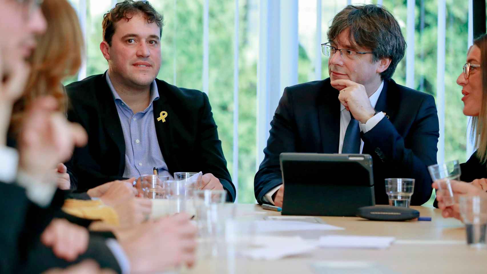 Puigdemont, con el presidente del PDeCAT, David Bonvehí en Waterloo
