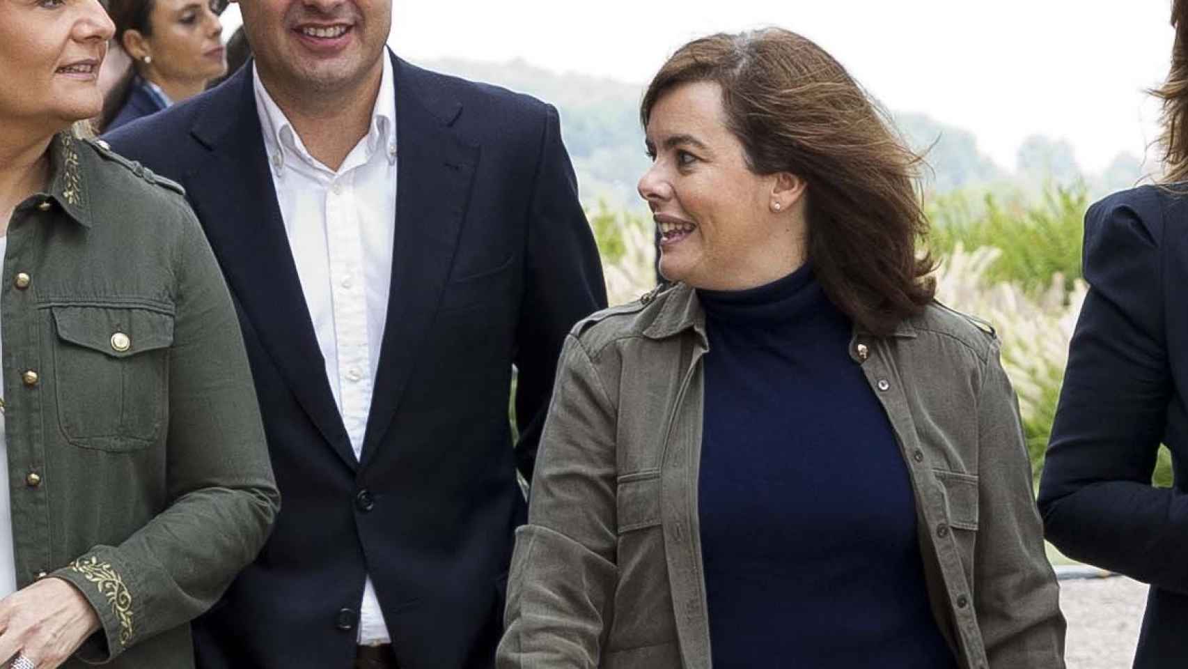 Soraya Sáenz de Santamaría y Juanma Moreno en 2015.