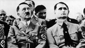 Adolf Hitler y Rudolf Hess.