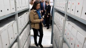 Margarita Robles, en su visita al archivo militar de Ávila en octubre de 2018.