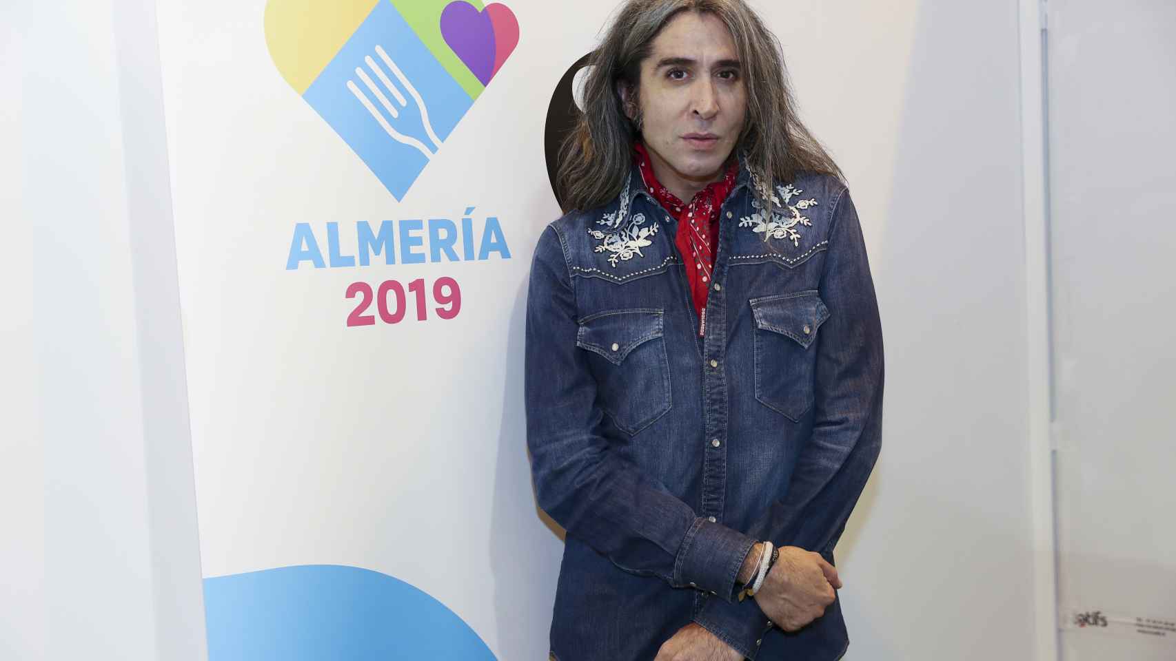 Mario Vaquerizo en el 'stand' de Almería en Fitur 2019.