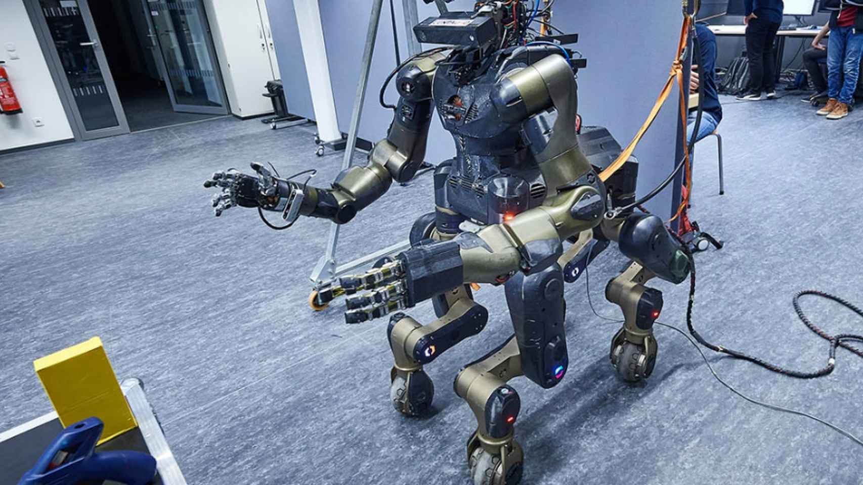 Ремонтный робот. Робот Centauro. Современная робототехника. Современные роботы.
