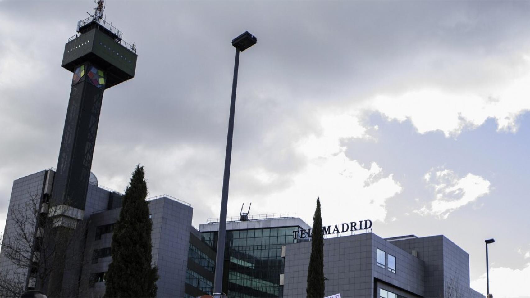 Telemadrid y Caja Madrid perdieron 57 millones por comprar los derechos de Getafe y Atleti