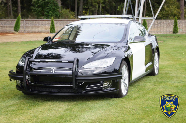 tesla policia 3