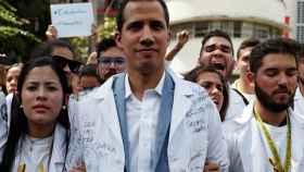 Guaidó al frente de una de las miles movilizaciones convocadas en Venezuela