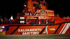 Italia desembarca 47 migrantes tras acordar su reubicación con 6 países de la UE