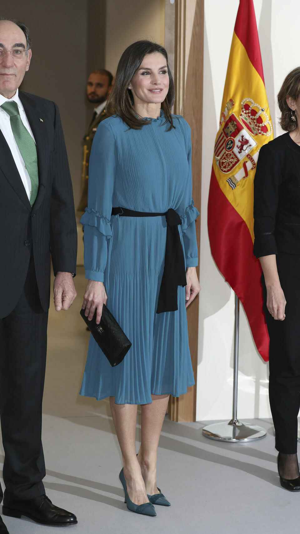 El presidente de Iberdrola José Ignacio Sánchez Galán y la reina Letizia con bolso modelo Letizia.
