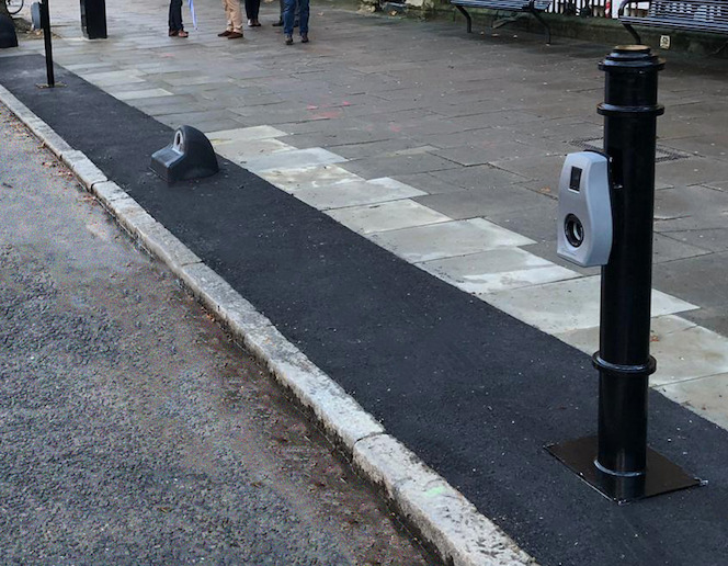 Cargadores Connected Kerb