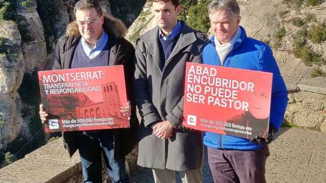 Cuatrecasas, Saunders y Hurtado, presuntas víctimas de abusos ante el monasterio de Montserrat.