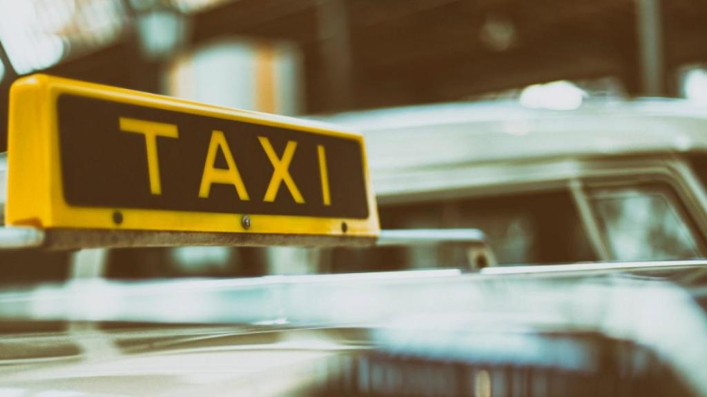 Un taxi.