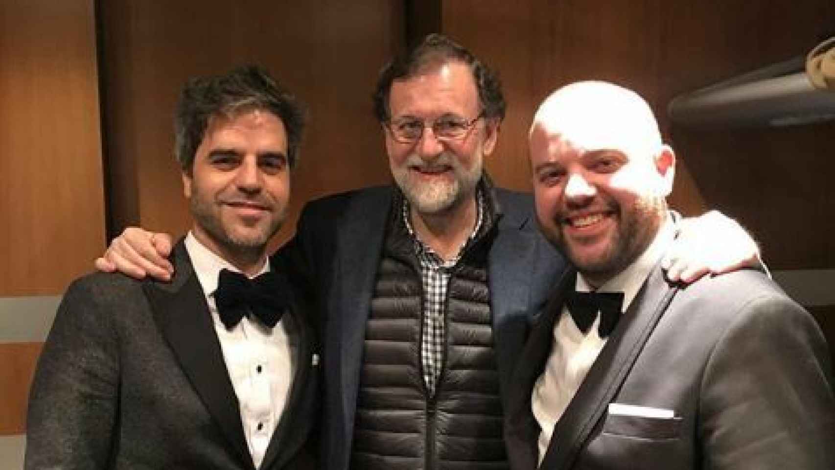¿Estuvo Rajoy camuflado en los Premios Goya? La foto que ha hecho sospechar