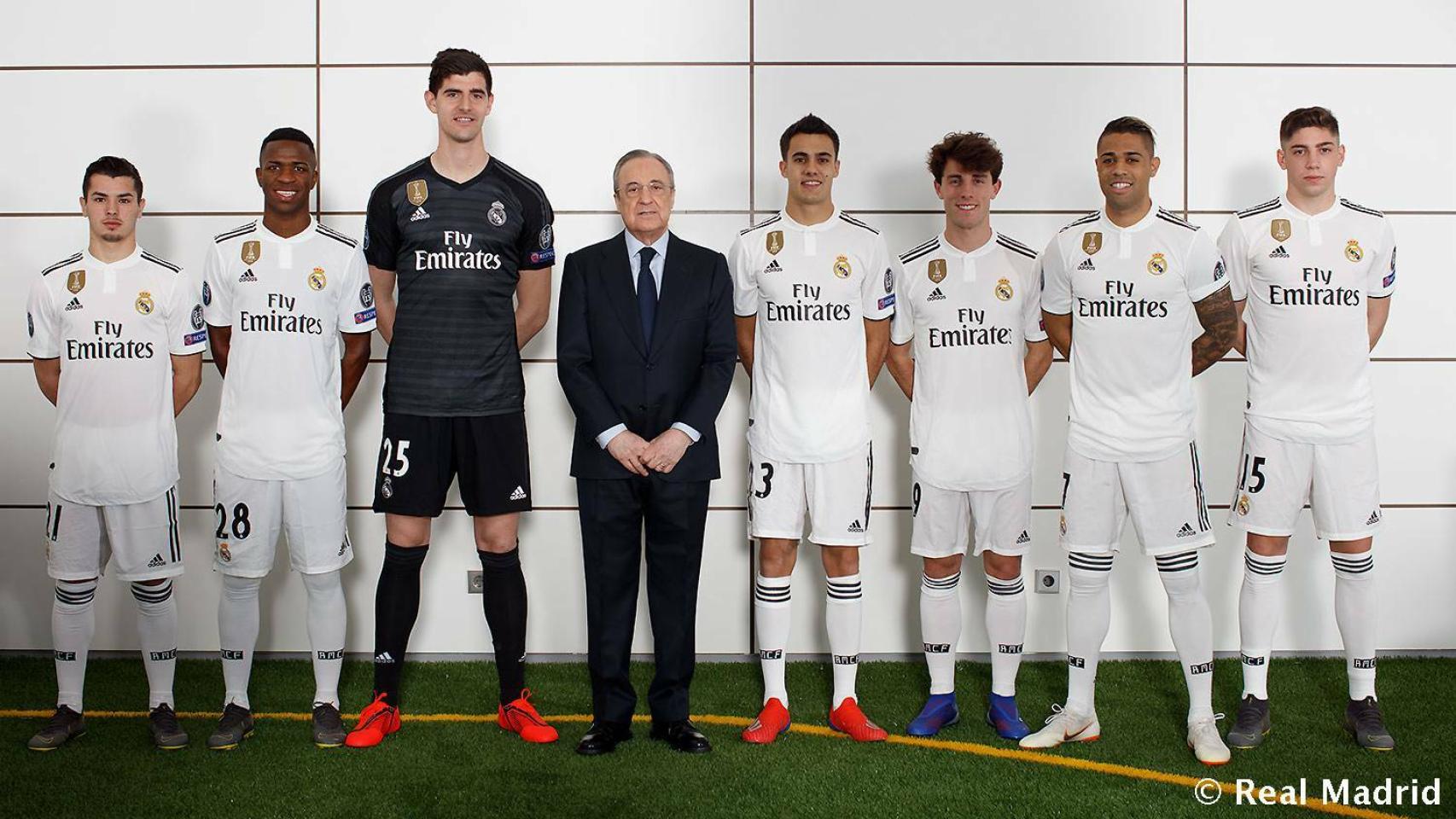 Así se hizo la foto oficial la primera plantilla del Real Madrid con la
