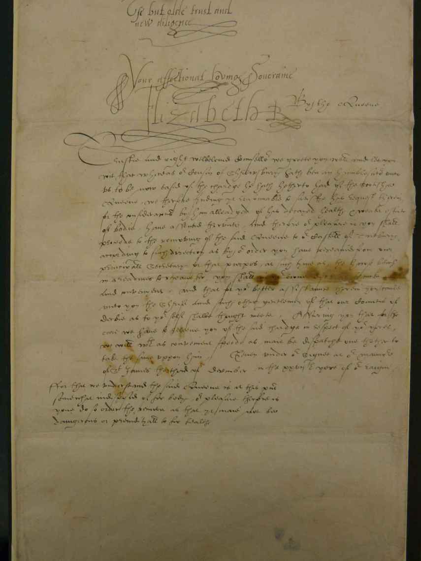 Carta de Isabel I tras perder la confianza en María Estuardo.