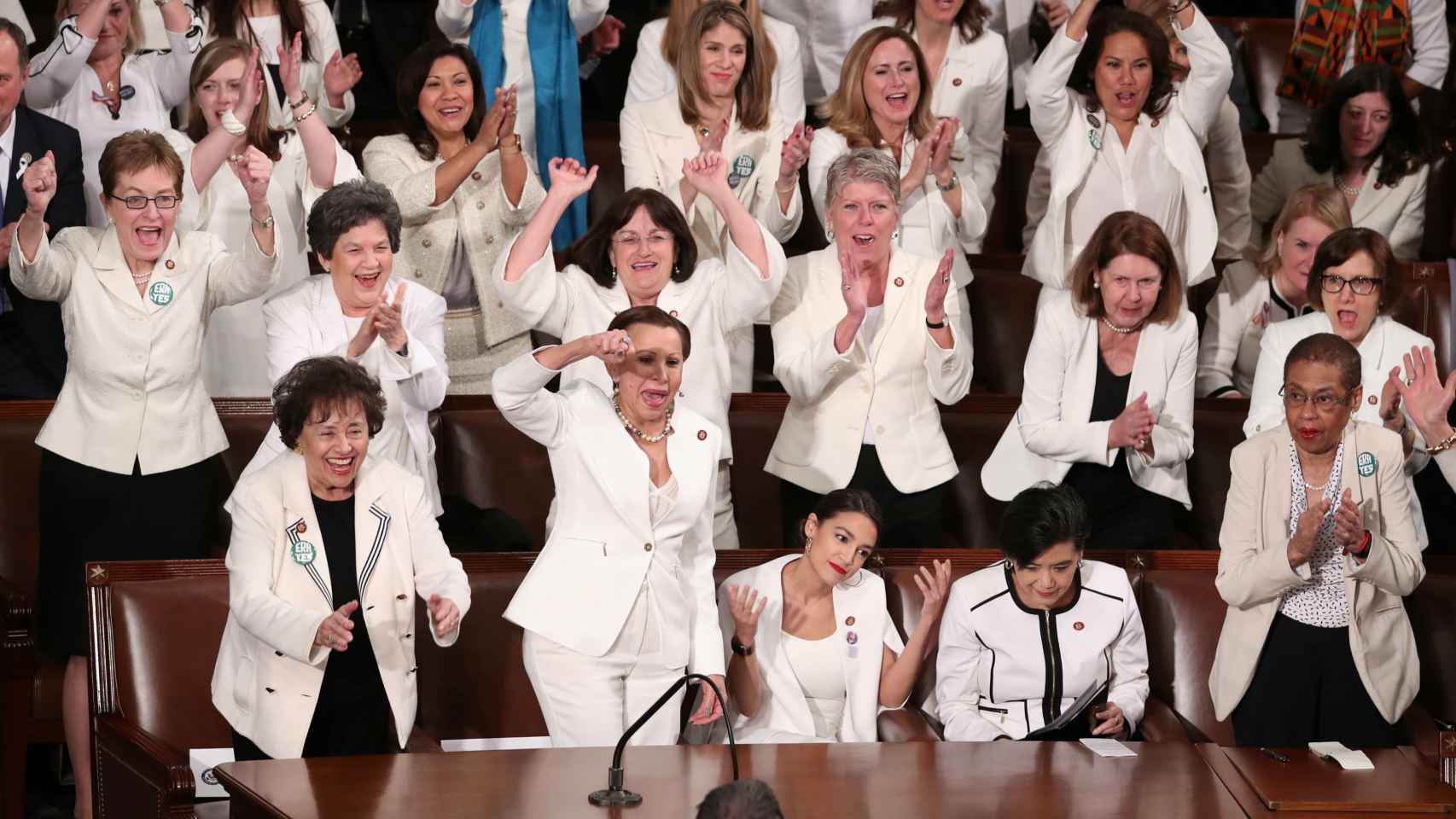 Las congresistas demócratas se han vestido de blanco para protestar contra Trump.