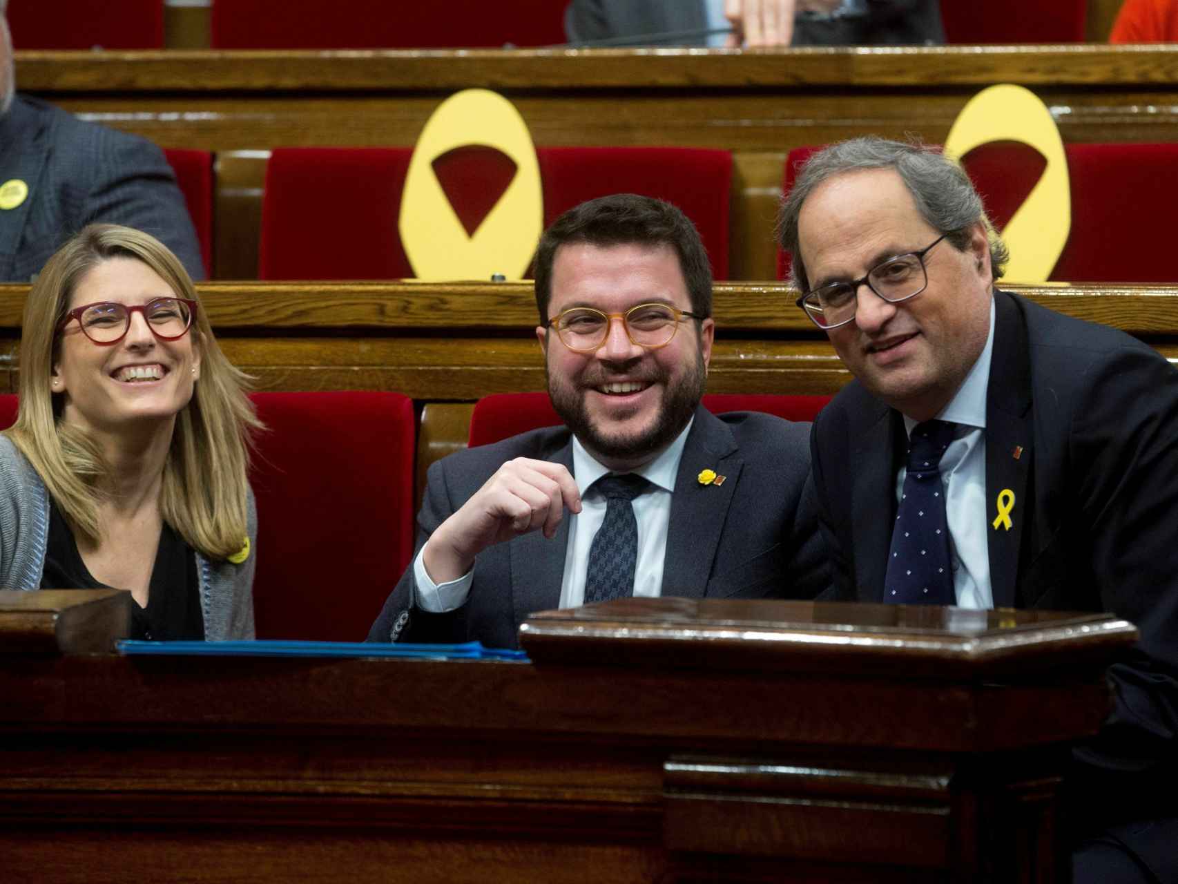 Elsa Artadi, Pere Aragonès y Quim Torra en el Parlament.