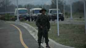 Un militar, en la frontera colombiana con Venezuela.
