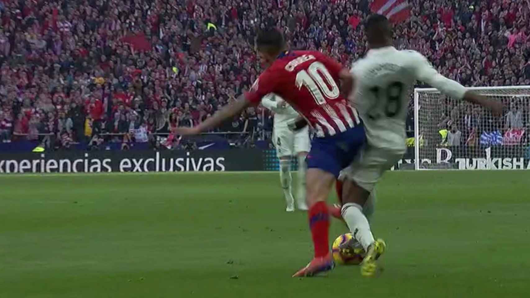 Falta a Vinicius no pitada en el gol del Atlético del Madrid
