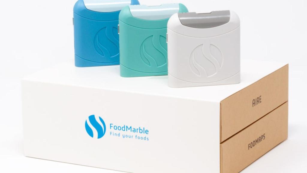 Este aparato de FoodMarble tiene el tamaño de una pitillera y analiza componentes que te harían daño en los intestinos.